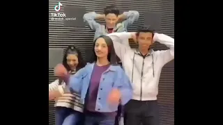 بنات عم سامر المدني والله 