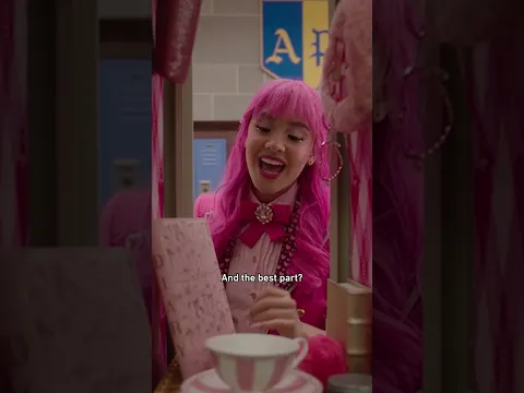Check out Pink's locker with Liamani Segura💖 | Locker Diaries: Descendants | Disney Channel