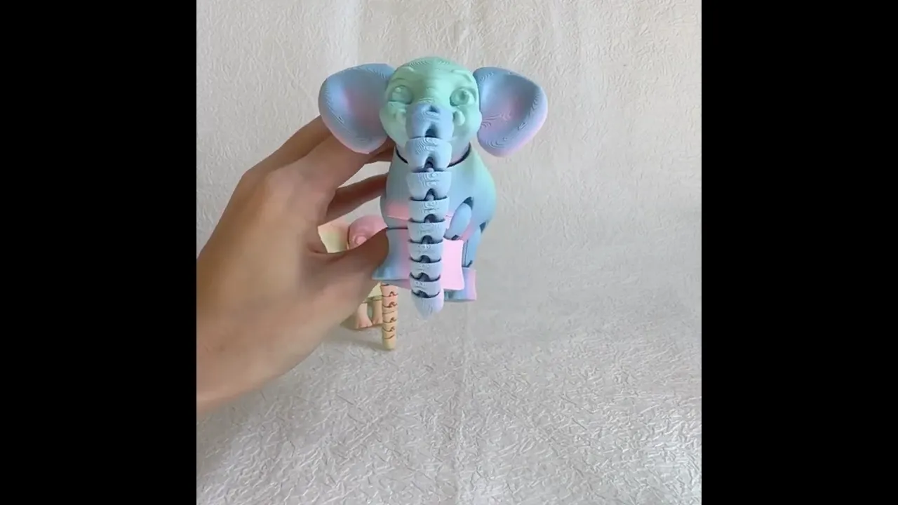 Cute Articulated Elephant video thumbnail