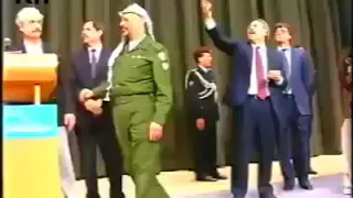 ياسر عرفات فيديو نادر 