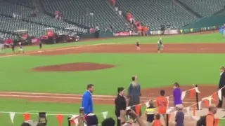 Charlie and Amelia run the bases