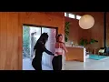 Le hace calzon chino en tanga