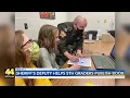 Vanderburgh County Sheriff s Deputy Helps 5th Graders Publish Book
