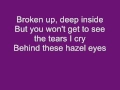 Lagu Kelly Clarkson - Behind These Hazel Eyes (with Lyrics)