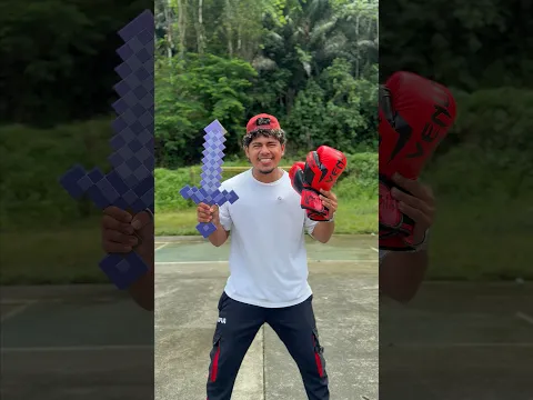 LA ESPADA O LOS GUANTES
