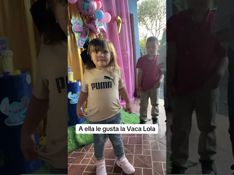 A ella le gusta la Vaca Lola Show del Loco Chui