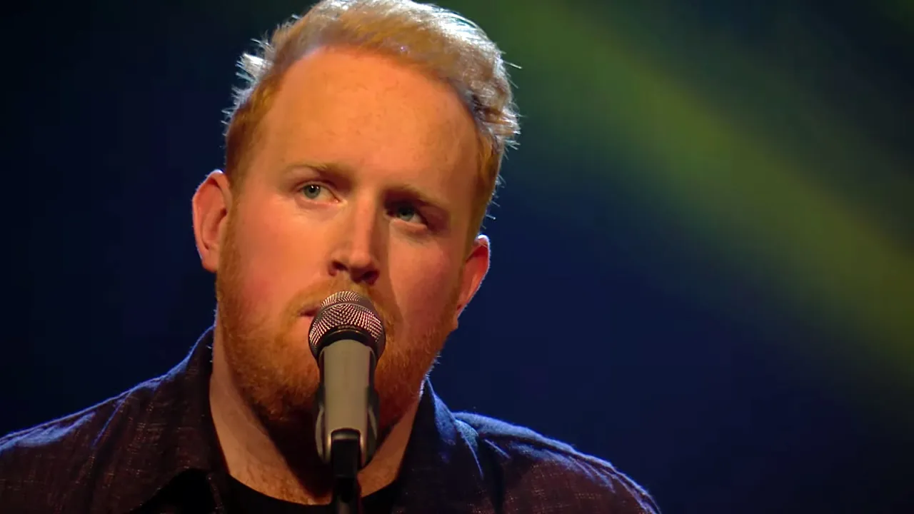 Gavin James - ‘I Miss You (Paddy’s Song)’ | The Late Late Show | RTÉ One