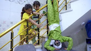 طفله بنكلادشيه مسكينه تشتغل عد ناس يذبوها من السطح دندنها