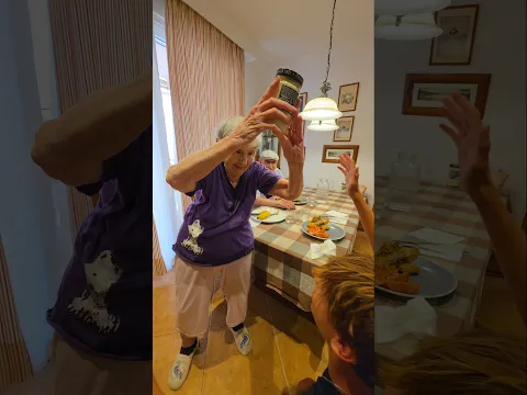 La Mejor Publicidad Que Podia Hacer Con Mis Abuelos: