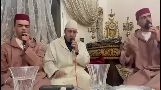 قصيدة     طلع نهار على القمر وما بقى إلا ربي  الناس زارت محمد وأنا اسكن لي قلبي   دندنها