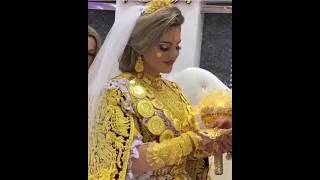 الذهب يا حبيبي تلبس ذهب ماهو مغشوش Shorts الذهب الذهبي الذهب زينه وخزينه 