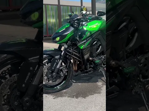 Kawasaki Z1000. Tuning FR