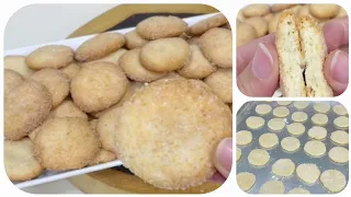 بيضه ٢كوب دقيق الخلاط و أعملي أطعم بسكوتايه مقرمشه و دايبه من جوه و بطعم زمان 