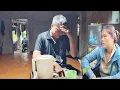 Download Lagu Her disabled father was sad and blamed himself for being useless.