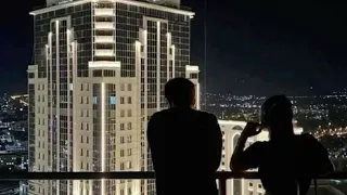 أنا مع ك عن باقي الناس    مشغول   دندنها