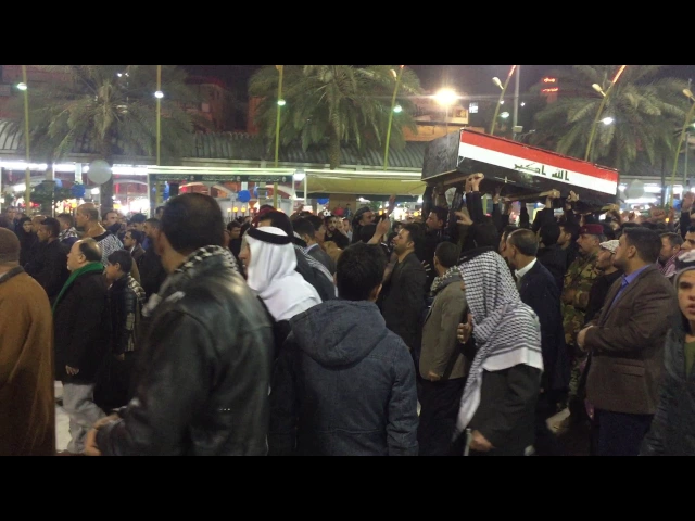 ⁣تشييع احد الشهداء الأبطال من جند المرجعية في منطقة مابين الحرمين