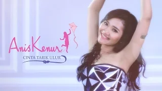 Download Anis Kenur - Cinta Tarik Ulur (Official Dance Video) MP3