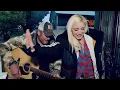 Blake Shelton and Gwen Stefani perfoming their duet Nobody But You on ACM Presents, April 2020