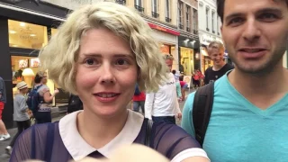 Candice’s reaction to seeing the most famous statue in Belgium Manneken Pis