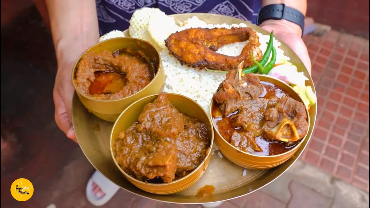 Bhubaneswar Famous Odia Style Unlimited Non Veg Peetal Thali Rs. 249/- Only l Odisha Food Tour