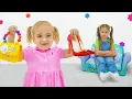 Download Lagu Alice and Nicole play Dress Up and want the same dress