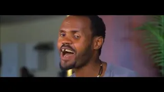 ጥበብ የጠራችሁ ጥበበኛ ከቴዲ አፍሮ ጋር በቅብብል የምንሰራዉን ግጥምና ዜማ ጨርሻለሁ አለ 