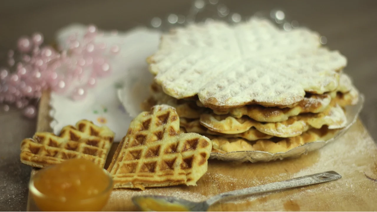 
          
          
          
            
            Waffeln ohne Ei, Milch oder Butter | Grundrezept | Snack und Fingerfood (vegan)
          
        . 