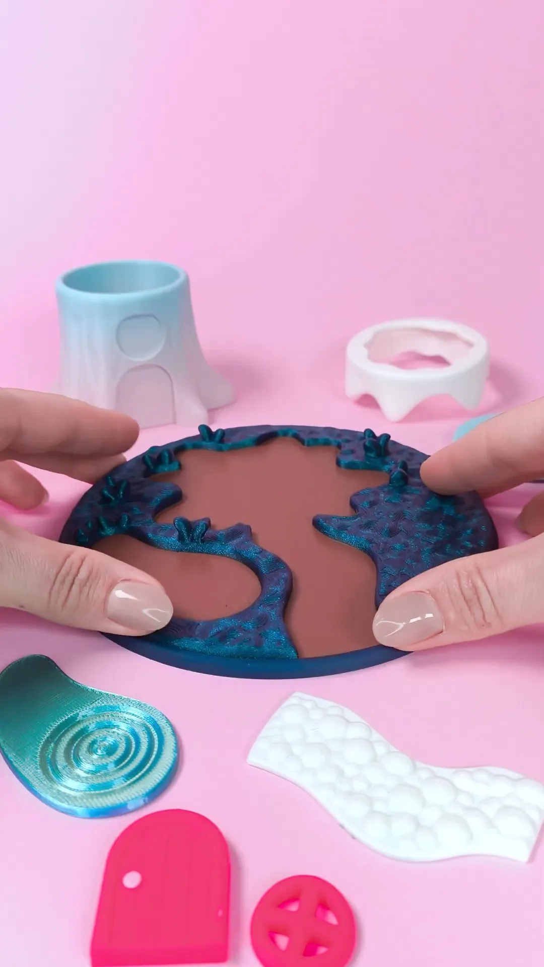 Diorama for Cute Flexi Animals, Snail Edition