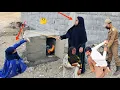 Fatima builds a small hut for the chickens, asking for a divorce from Akbar.🚫⚖️