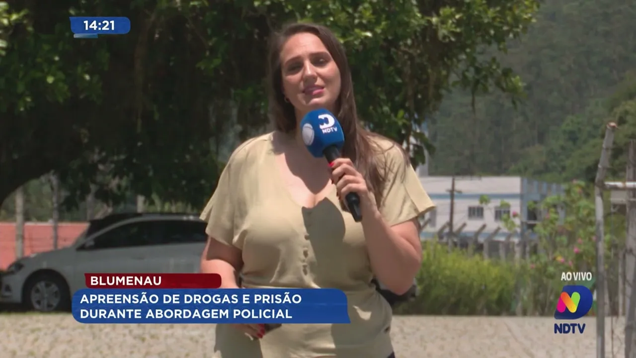 Apreensão de drogas e prisão durante abordagem policial em Blumenau