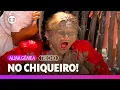 Download Lagu Mirna joga Cristina no chiqueiro após ela invadir sítio atrás de Rafael! | Alma Gêmea | TV Globo