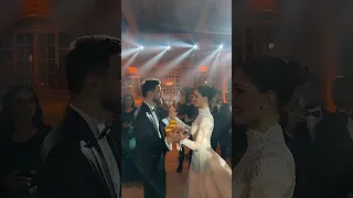 اسامة مروة يغني ل شيرين بيوتي اسامة وشيرين 