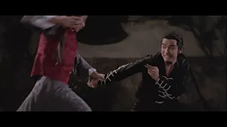 End Fight From Shaw Brothers Classic Shaolin Mantis AKA The Deadly Mantis 