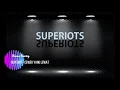 Download Lagu SUPERIOTS - CEWEK YANG LEWAT LIRIK