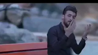 محمد الحلفي كل دقه نشوفك ع الباب 