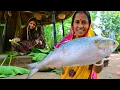 Download Lagu বর্ষার কাঁচা ইলিশ ভাতে সেদ্ধ সঙ্গে ইলিশ মাছের মাথা দিয়ে কচু শাক রান্না | Borshar Kacha Ilish seddho