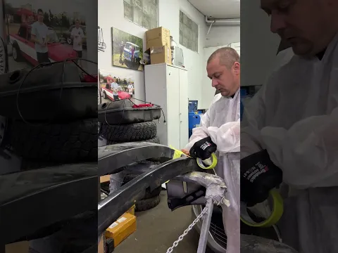 Доработка бампера на Ягуар.
