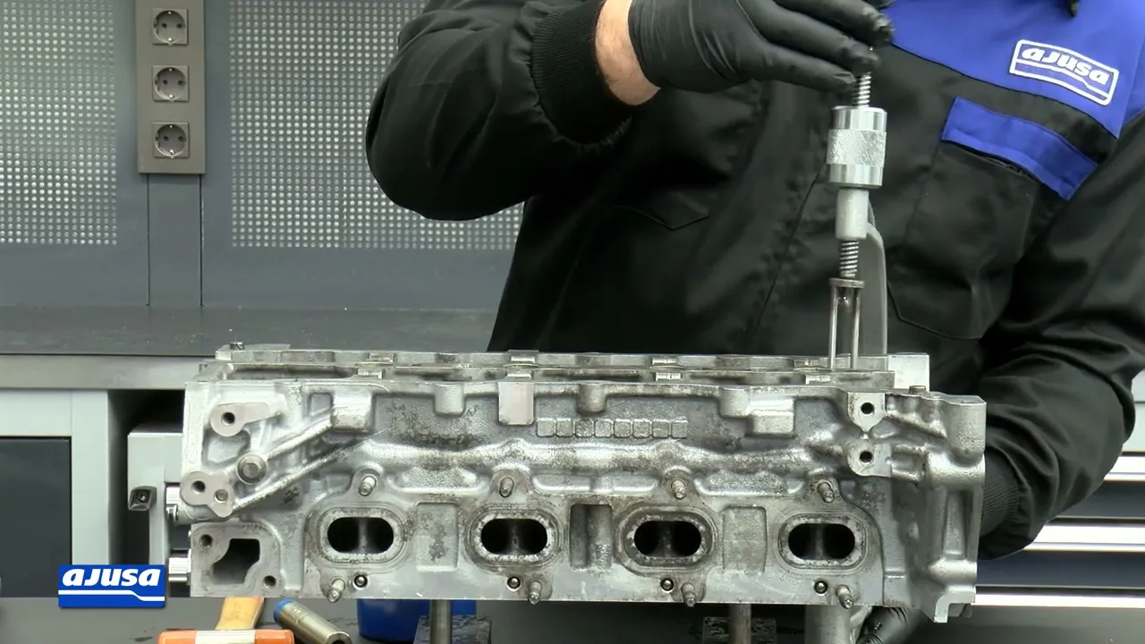 NISSAN NAVARA PICK UP 4X4 16V 2 3 YS23DDT | Retén válvula - Valve stem seals