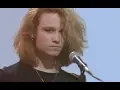 Download Lagu HÉROES DEL SILENCIO en UNA TARDE TAL CUAL (1988)
