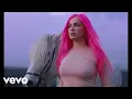 Download Lagu Addison Rae - Headphones On (Official Video)