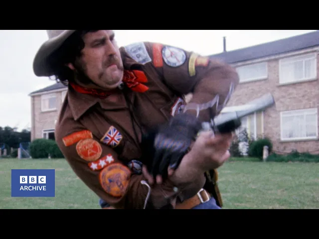 Video: 1975: Big Dave Rio - Fastest Gun in Melksham | Nationwide | BBC Archive