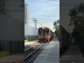 Download Lagu Naik kereta di Thailand bisa di stop kayak angkot?? #keretaapi #thailand #railfans #kereta #railway