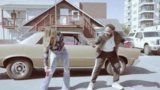 The Git Up - Blanco Brown Lainey Wilson