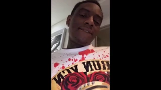 soulja boy says he only follows girls who send him nudes on snapchat 