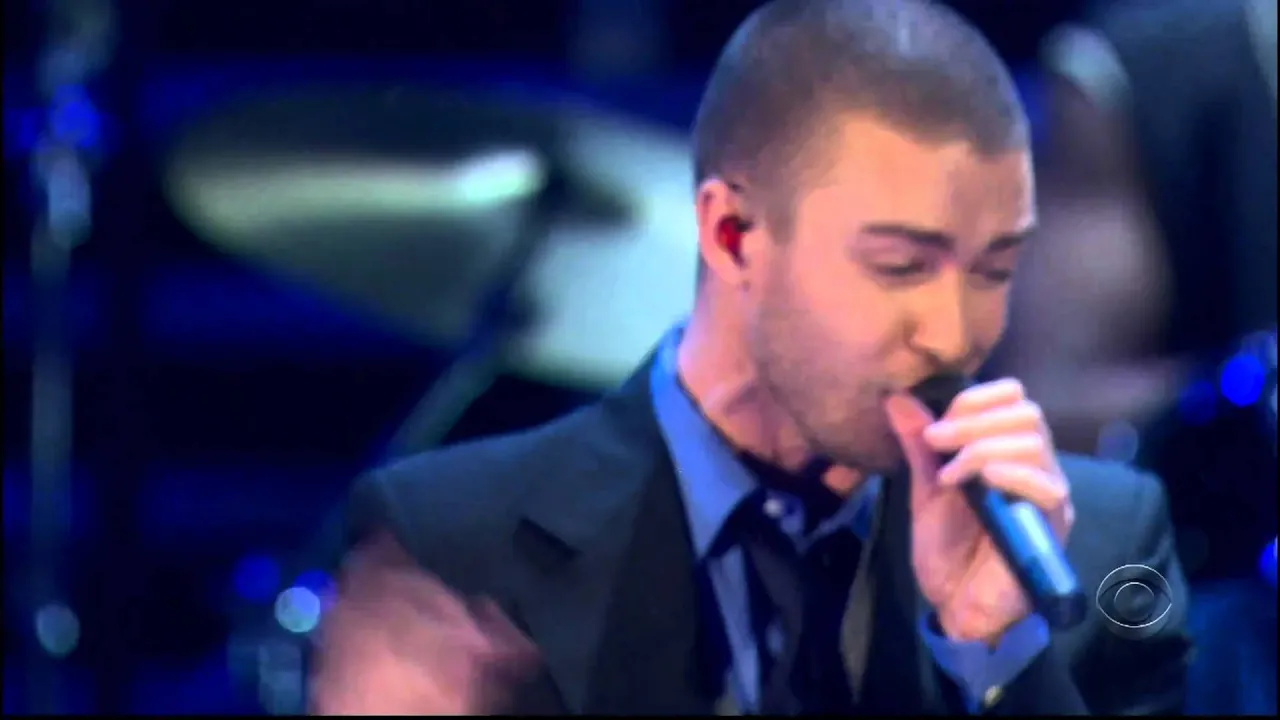 My Love Love Stoned - Justin Timberlake HD Live @ ( Victorias Secret Fashion Show 2006) [1080p]