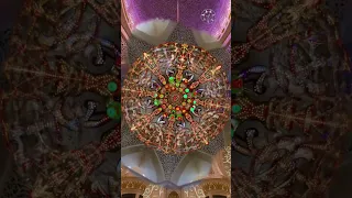 التفاصيل المعمارية لجامع الشيخ زايد الكبير حين يتجلى الإبداع والجمال في كل زاوية من زواياه 