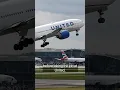 United CEO Pitched Trump on Possible Tie-Up With Rival American