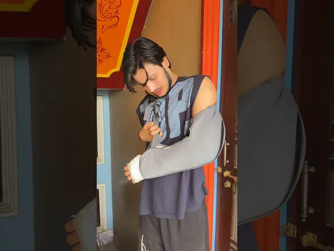 Mera Haath Toot Gaya 😭❤️‍🩹 #shorts #minivlog #ashortaday #vlog #tranding #cat #cats