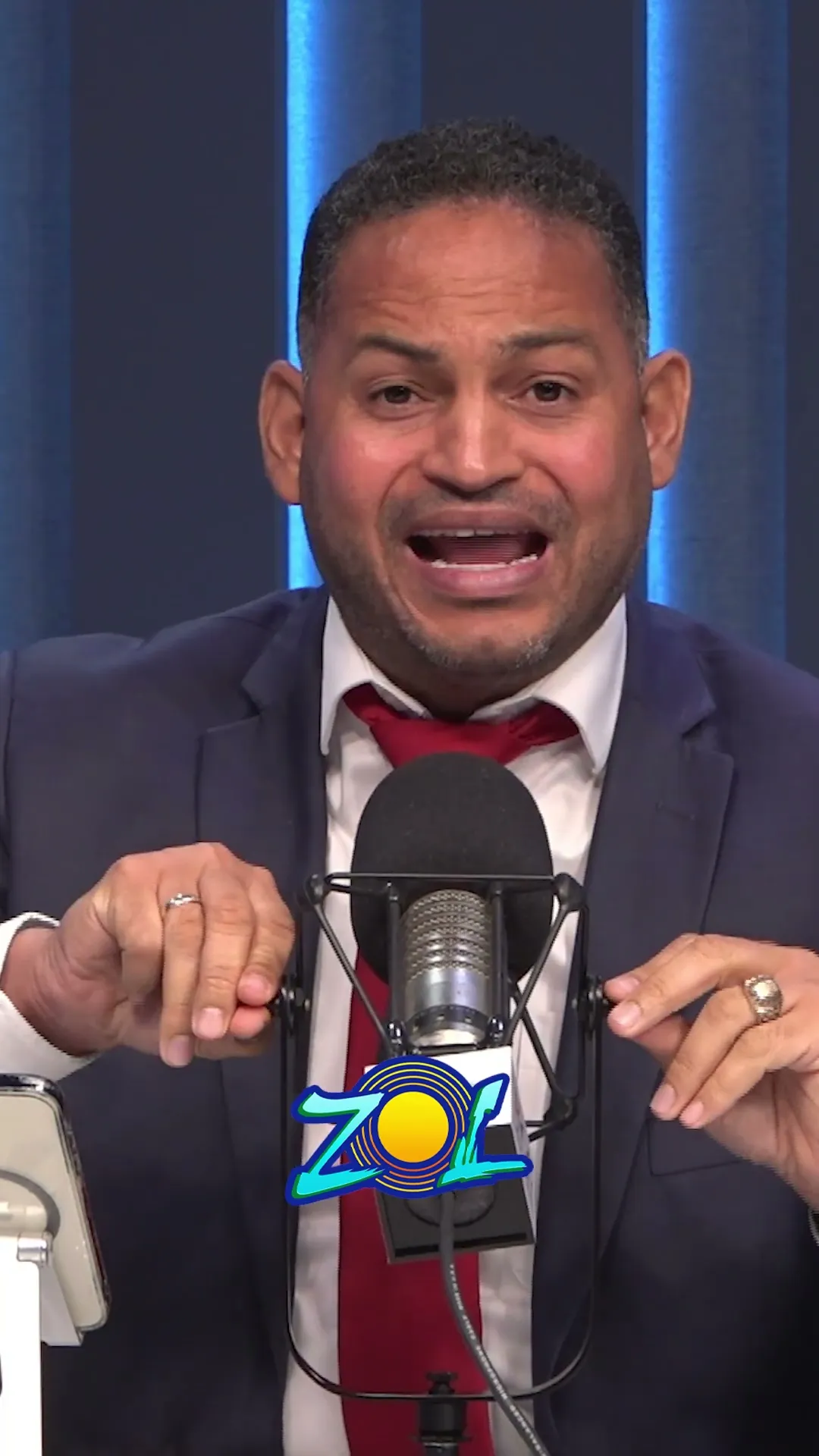 DANILO LE PUSO LA VARA ALTA AL  LUIS ABINADER