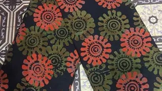 utengenezaji wa batiki ya mshumaa ingae kama kitenge